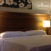 Michelles Suites Номер