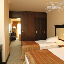 Latanya Park Resort