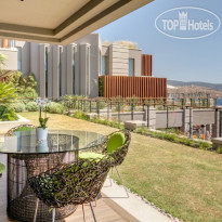 Caresse a Luxury Collection Resort & Spa