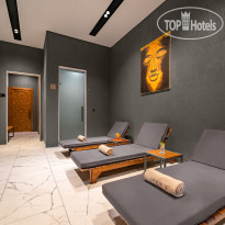 The Norm Collection Doora 