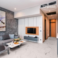 The Norm Collection Doora 