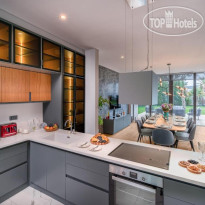 The Norm Collection Doora 