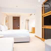 The Norm Collection Doora 