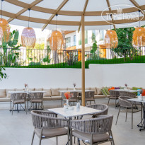 The Norm Collection Doora 