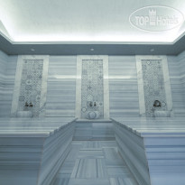 The Norm Collection Doora 