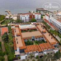 Tiana Beach Resort 