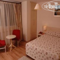 El Vino Hotel & Suites 