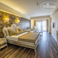 Azka Business Suite Room