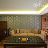 Azka Business Suite Room