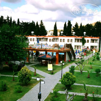 Club Cherry Hotel Family Suites 