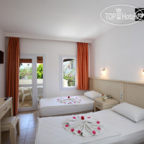 Summer Garden Suites & Beach Hotel 