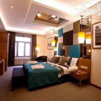 Collage Pera Номер