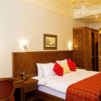 Celine Deluxe Room