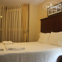 Mono Suites