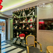 The Million Stone Hotel Лобби