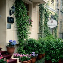 The Sultans Royal Hotel Вход в отель