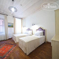 Meroddi Galata Mansion 