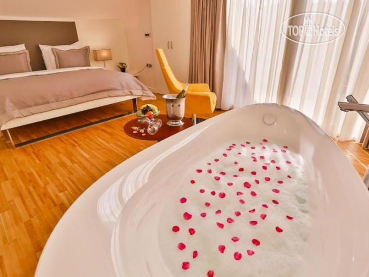 Business Life Boutique Hotel