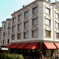 Astek Port Hotel
