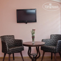 Ilya Pera Hotel 