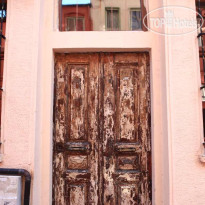 Tom Square Boutique Hotel
