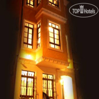 Villa Pera Suite Hotel