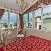 IQ Hotel