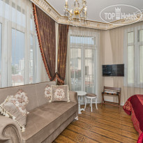 IQ Hotel