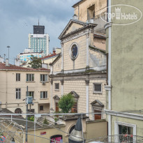 IQ Hotel