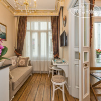 IQ Hotel