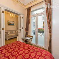IQ Hotel