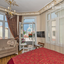 IQ Hotel