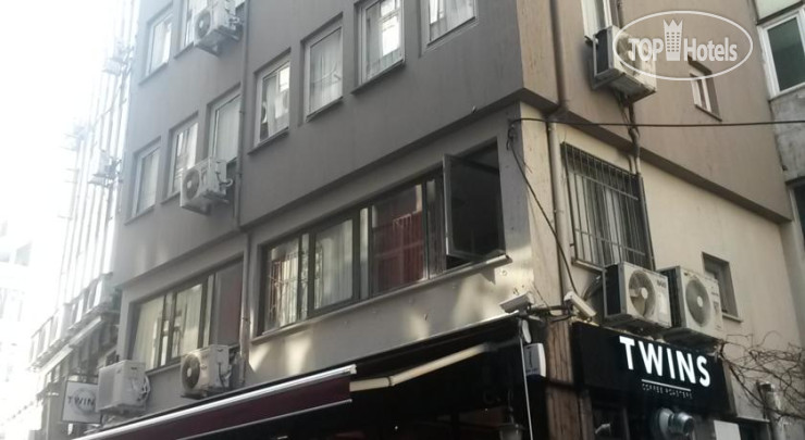 Фотографии отеля  Twins Rooms Hostel 