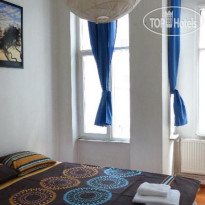 Godzilla Hostel Istanbul 