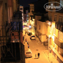 Taz-Mania Hostel 