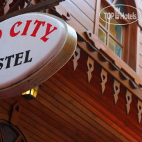 Old City Hostel 