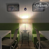 Hush Hostel Lounge 