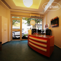 Bada Bing Residence Hotel Стойка регистрации