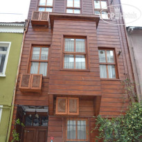 Blue Eye Suites Hotel