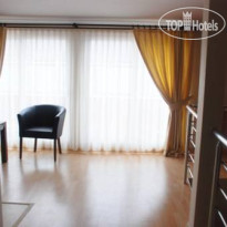 Royem Suites Hotel