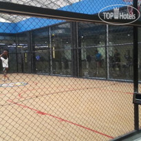 Deluxia Suites Hotel 