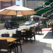 Deluxia Suites Hotel 