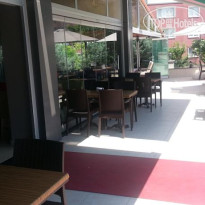 Deluxia Suites Hotel 