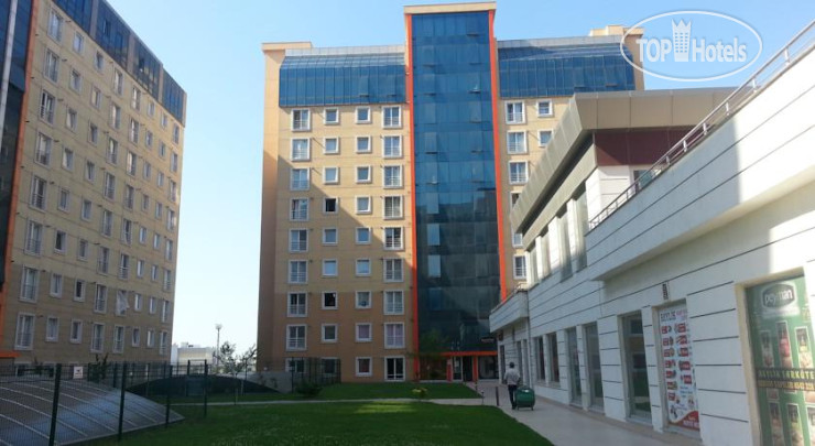 Deluxia Suites Hotel