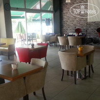 Deluxia Suites Hotel 