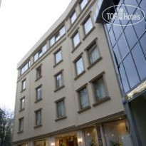 Tan Hotel 