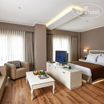 Renata Suites Boutique Hotel