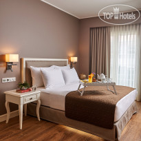 Renata Suites Boutique Hotel