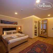 Porta Romanos Hotel 