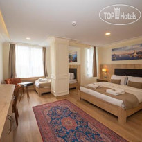 Porta Romanos Hotel 